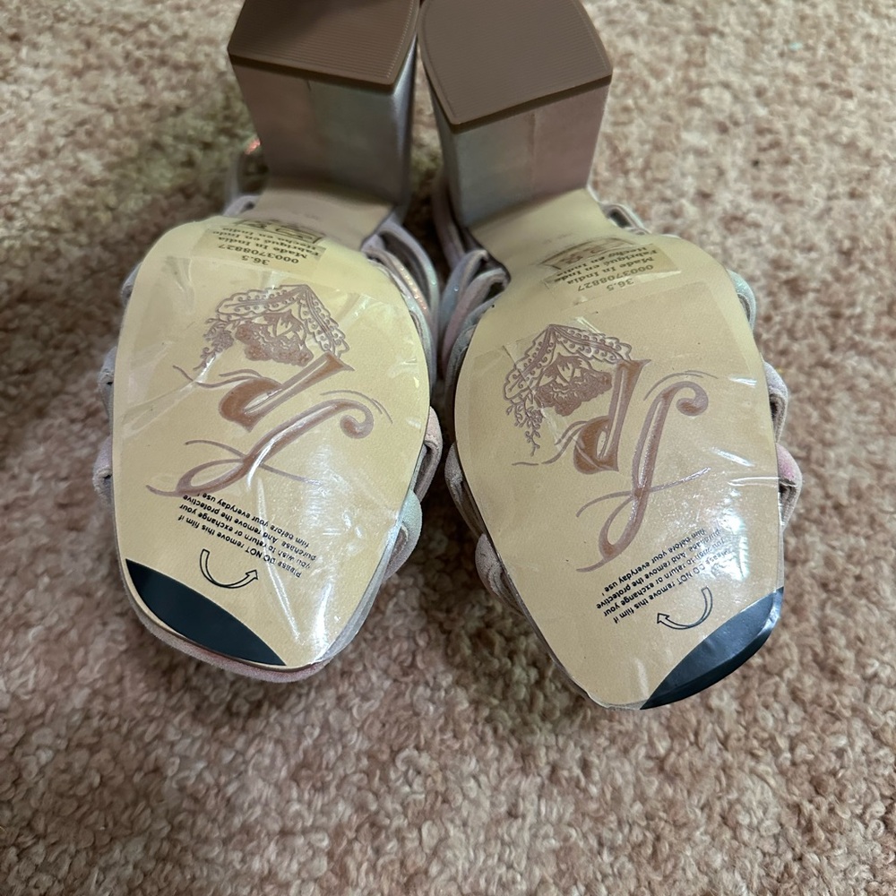 NWT Free People Colette Cinched  Strappy Block Heels in Metallic Rainbow Sz 36.5 - Picture 5 of 6